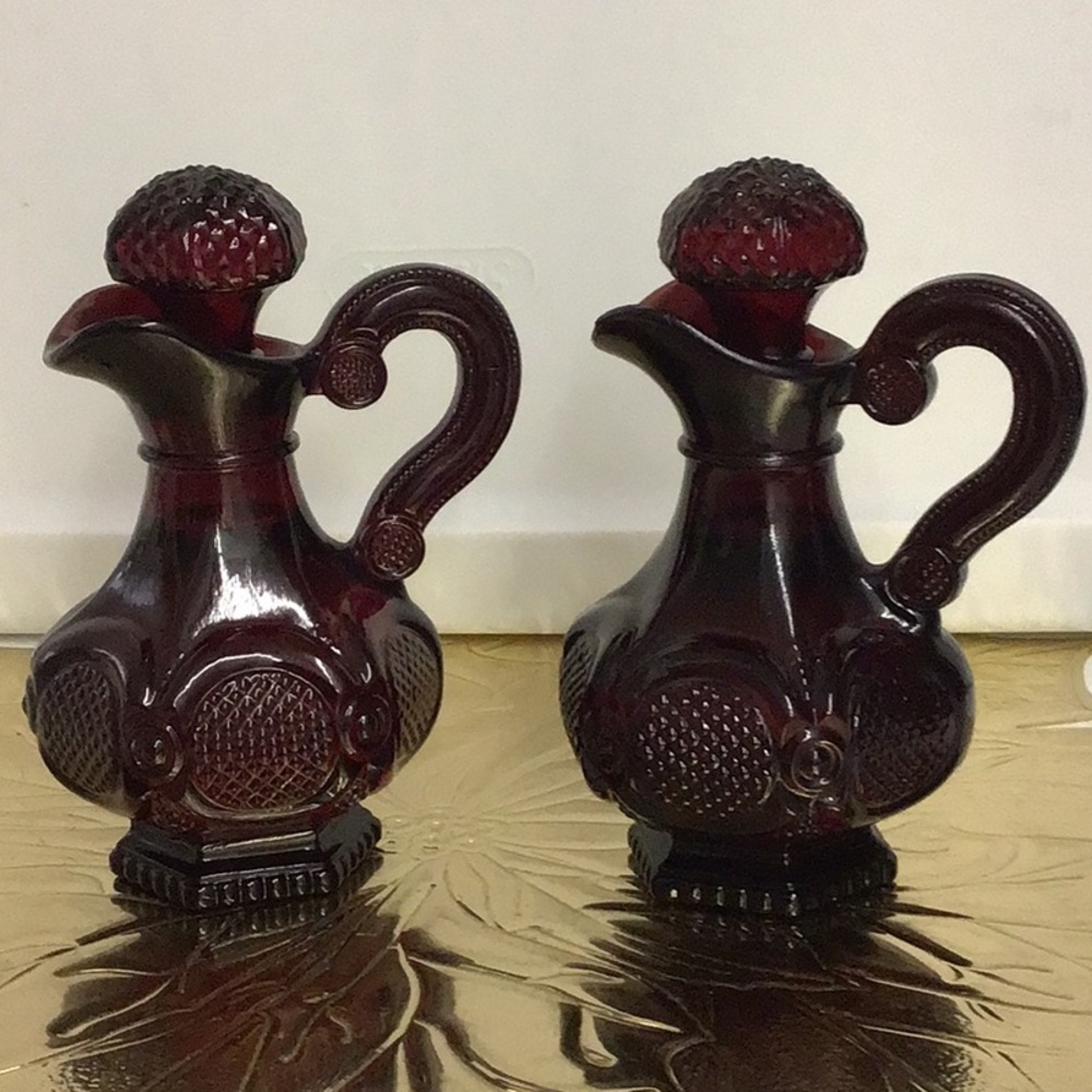 AVON VINTAGE 1876 CAPE COD COLLECTION CRUET SET SKIN SO SOFT FRAGRANCE